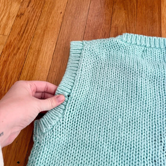 Vintage Currants Hand Knit Panda Bear Sleeveless Sweater Vest Top Size Small - Picture 6 of 6